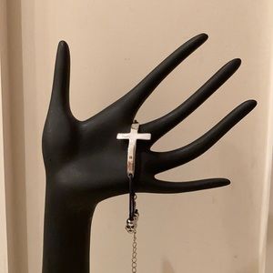 Cross bracelet